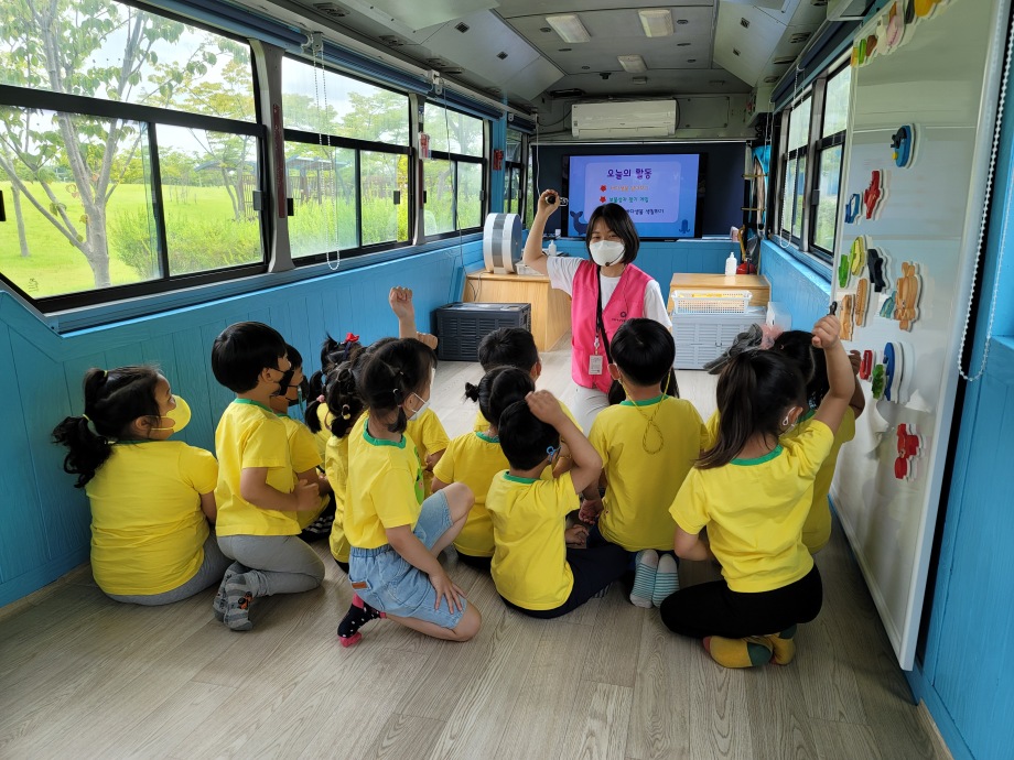 07월 13일(화) 바다속보물탐험_군산동아유치원 이미지