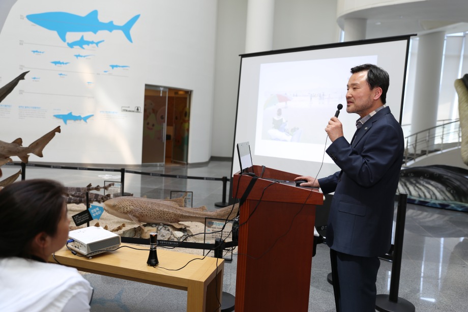 제3차 팝업전 '상어가 샤샤샥' 관련 최윤 교수 초청강의 이미지