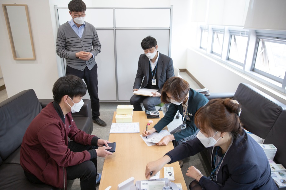 지역경제 살리기 서천사랑상품권 구입 동참 이미지