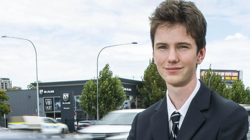 남호주에서 해조류 바이오 연료 혁명을 제안하는 16세 소년 대표 이미지