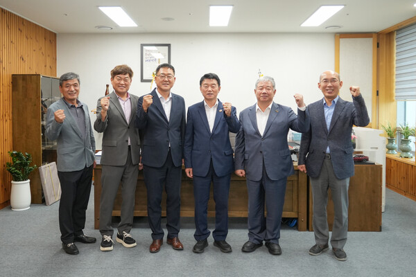 대전상의, 유승광 서천군수 예방... 해양바이오 산업 육성·기업 지원방안 논의 대표 이미지