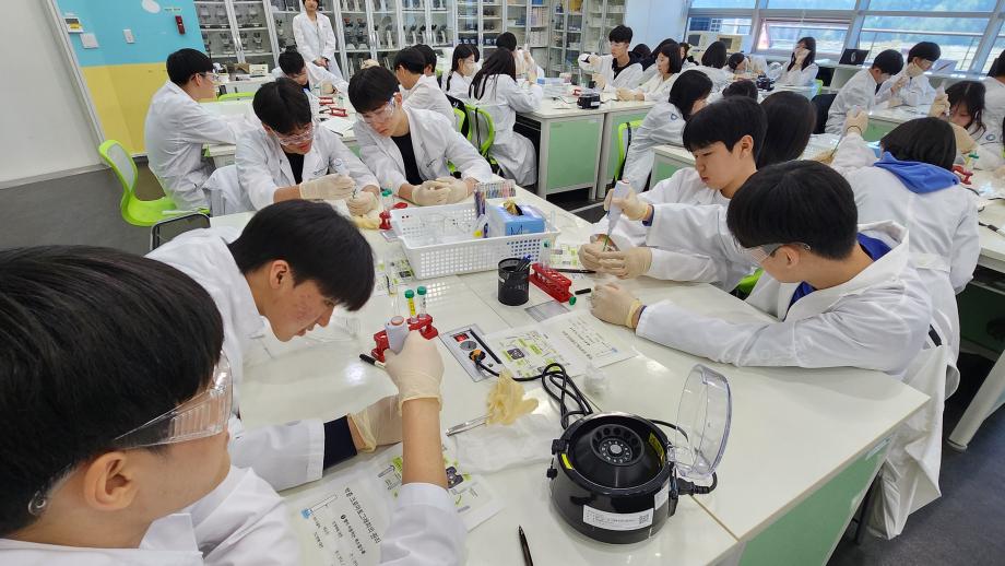 4월15일(수) 마이크로알지 낙생고 이미지